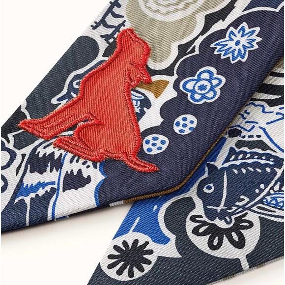 Hermès Printed Silk Bingata Sticker Twilly Marine Tabac Bleu Vif - Picture 6 of 12